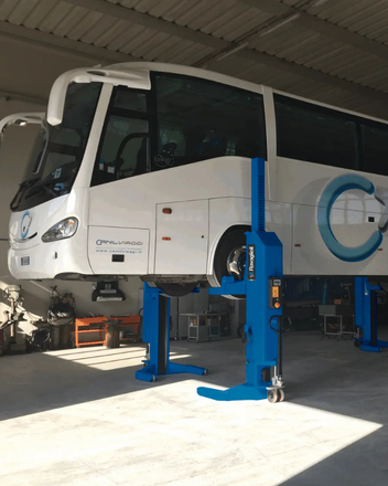 Rampa de columnas móviles inalámbrica para camión